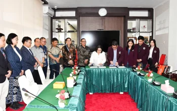 FT Unsrat resmi menjalin kerja sama strategis dengan FTI Universitas Ciputra Surabaya guna memperkuat riset, kurikulum bersama, dan penguatan implementasi Kampus Berdampak, Kamis (21/5/2026). (Foto: Istimewa)