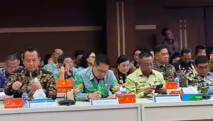 Walikota Hengky Honandar Paparkan Blueprint Investasi Kota Bitung di Forum RIRU Sulut 2026