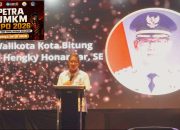 Walikota Bitung, Hengky Honandar SE, saat membuka STIE Petra Expo 2026. (Foto: Dok. Istimewa)