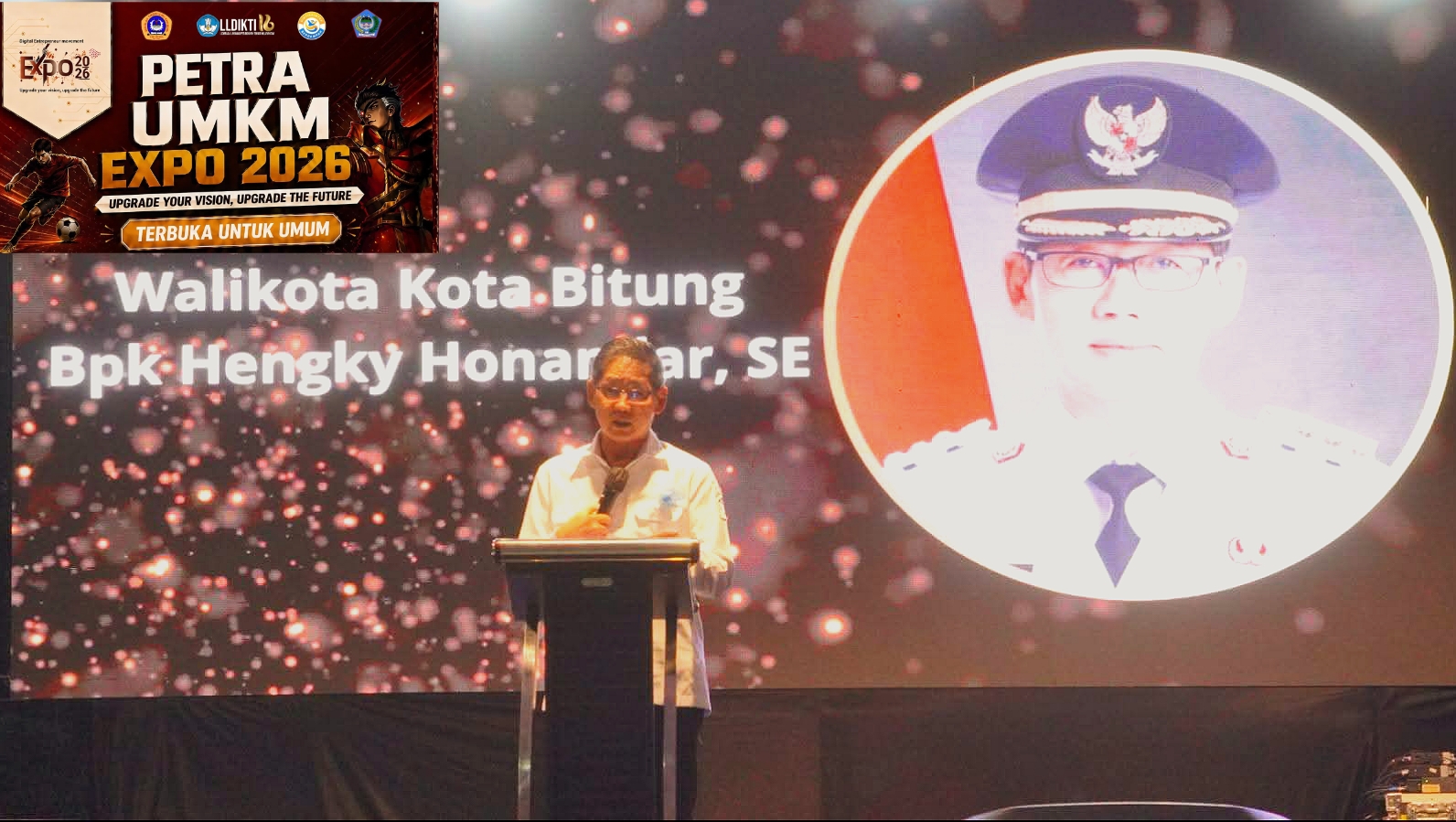 Walikota Bitung, Hengky Honandar SE, saat membuka STIE Petra Expo 2026. (Foto: Dok. Istimewa)