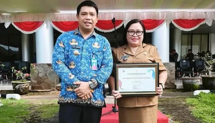 Inovasi Digital Desa Lolombulan Makasili Sabet Juara I Pengelolaan Website Terbaik di Minsel