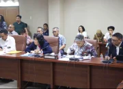 Rapat Dengar Pendapat (RDP) Komisi III DPRD Sulut bersama BPJN Sulut, Pemprov, dan PT MSM/TTN guna membahas solusi polemik ruas jalan lingkar tambang, Selasa (2/6/2026). (Foto: Istimewa)