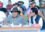Gubernur Sulut Yulius Selvanus bersama Ketua Pengprov Pordasi Sulut, Adhi B. Supit saat gelar Kejuaraan Pacuan Kuda Piala Gubernur Sulawesi Utara (Sulut) 2026. (Foto: Istimewa)