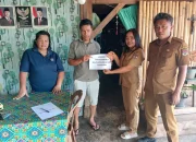 Penyerahan Bantuan Langsung Tunai yang bersumber dari Dana Desa, Tahun Anggaran (TA) 2026 kepada Keluarga Penerima Manfaat (KPM), Senin (8/6/2026).