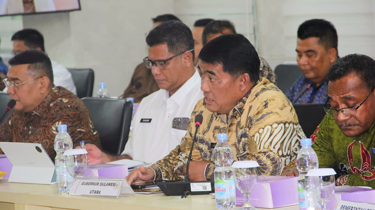 Gubernur Yulius Selvanus memperjuangkan keadilan bagi warga dan kepastian investasi dalam Rapat Dengar Pendapat bersama DPD RI, Rabu (17/6/2026). (Foto: Istimewa)