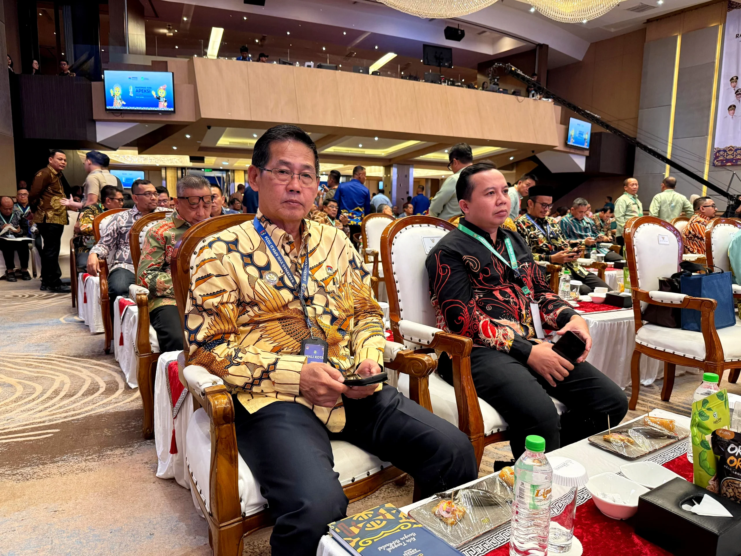 Walikota Bitung Hengky Honandar, S.E., di tengah gelaran Rakernas APEKSI XVIII di Medan, Rabu (1/7/2026). (Foto: Istimewa)