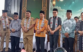 Gubernur Sulut, Yulius Selvanus saat mendampingi Menteri Agama KH Nasaruddin Umar dalam pembukaan MTQ XXXI Tingkat Provinsi Sulawesi Utara di Minahasa Utara. (Foto: Istimewa)