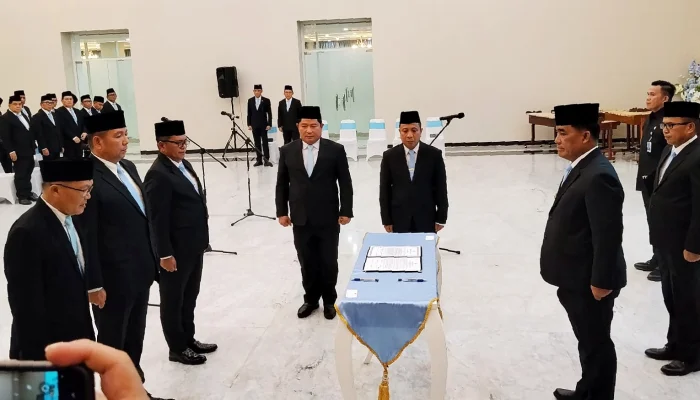 Terapkan Meritokrasi, Gubernur Yulius Lantik Tiga Pejabat Eselon II: Murni Karya Nyata, Bukan Kedekatan