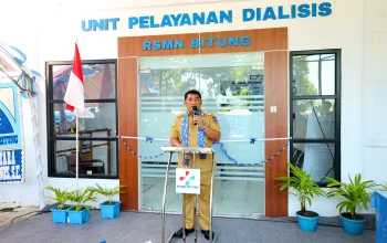 Gubernur Sulut, Mayjen TNI (Purn) Yulius Selvanus SE, saat meresmikan unit Layanan Hemodialisis RSMN Bitung. (Foto: Istimewa)