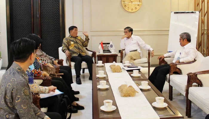 Temui Menaker Yassierli, Gubernur Yulius Fokus Tingkatkan Daya Saing SDM Sulut di Dunia Kerja