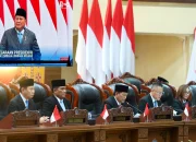 Ketua DPRD Sulut Fransiscus Andi Silangen bersama Gubernur Yulius Selvanus dan unsur Forkopimda mengikuti Rapat Paripurna untuk mendengarkan Pidato Presiden Prabowo Subianto dalam Sidang Tahunan MPR RI di Gedung DPRD Sulut, Manado, Jumat (14/8/2026). (Foto: Istimewa)