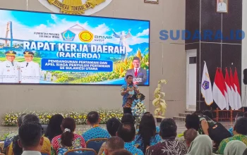 Gubernur Yulius Selvanus mengajak ribuan penyuluh pertanian berkolaborasi memperkuat ketahanan pangan daerah guna mengantisipasi krisis iklim El Nino di Sulawesi Utara. (Foto: Ridho L Tobing)