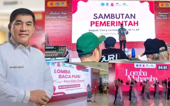 Kepala Dinas Kebudayaan Daerah Prov. Sulut Yorry Rommy Lesawengen membacakan sambutan Gubernur Sulut, Mayjen TNI (Purn) Yulius Selvanus SE, saat pembukaan Lomba Baca Puisi Karya Robert Wolter Mongisidi dan Tari Mahamba Bantik di Atrium Mantos 3, Manado, Jumat (21/8/2026). Kegiatan dalam rangkaian Festival Seni Budaya Bantik 2026 ini digelar untuk meresapi semangat "Setia Hingga Akhir" sang pahlawan nasional sekaligus memperingati HUT Ke-81 RI. (Foto: Istimewa/Dok.SUDARA.ID)