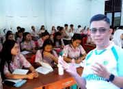 Kepala SMAN 1 Amurang Swingly Liow gelar pelaksanaan program bimbel maraton 8 minggu persiapan TKA 2026. (Foto: Istimewa)