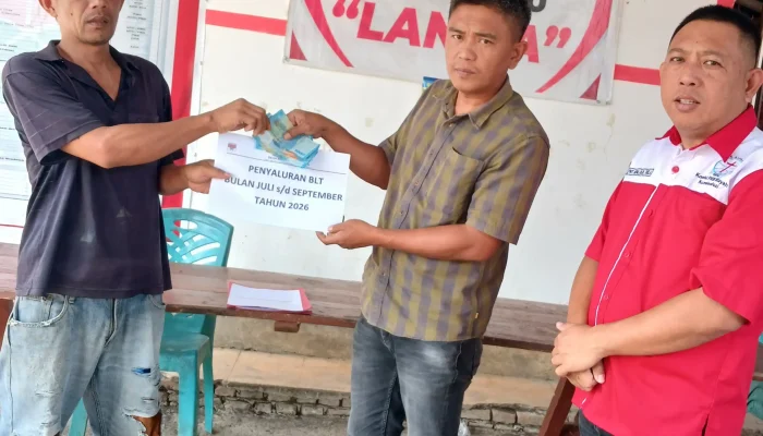 2 KPM Desa Kumelembuai Satu Terima BLT-DD Triwulan III 2026