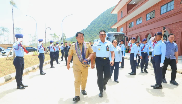 ‎Gubernur Yulius Tinjau Kesiapan SMA Taruna Nusantara Langowan Jelang Peresmian