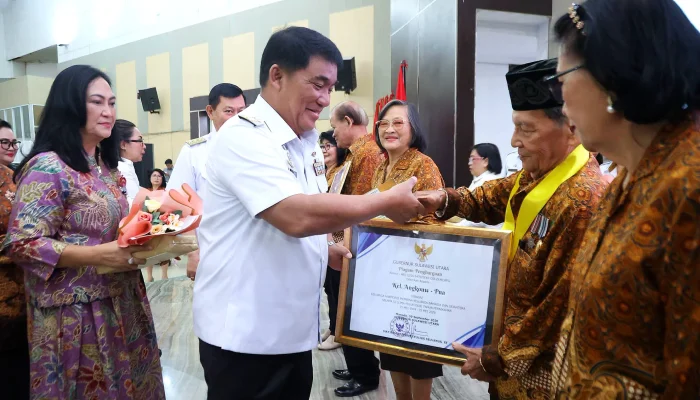 HUT ke-64 PWRI Sulut: Gubernur Yulius Tegaskan Dedikasi Purnabakti Fondasi Pembangunan Daerah