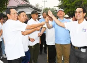 Momen kebersamaan Plt. Rektor UNSRAT Prof. Jamaluddin Jompa dan Wagub Sulut Victor Mailangkay bersama jajaran Forkopimda dan mitra strategis pada pembukaan Dies Natalis ke-65 UNSRAT, Jumat (9/10). (Foto: Istimewa)