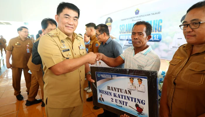 Kunjungi Miangas, Gubernur Yulius Tegaskan Komitmen Pembangunan Wilayah Perbatasan