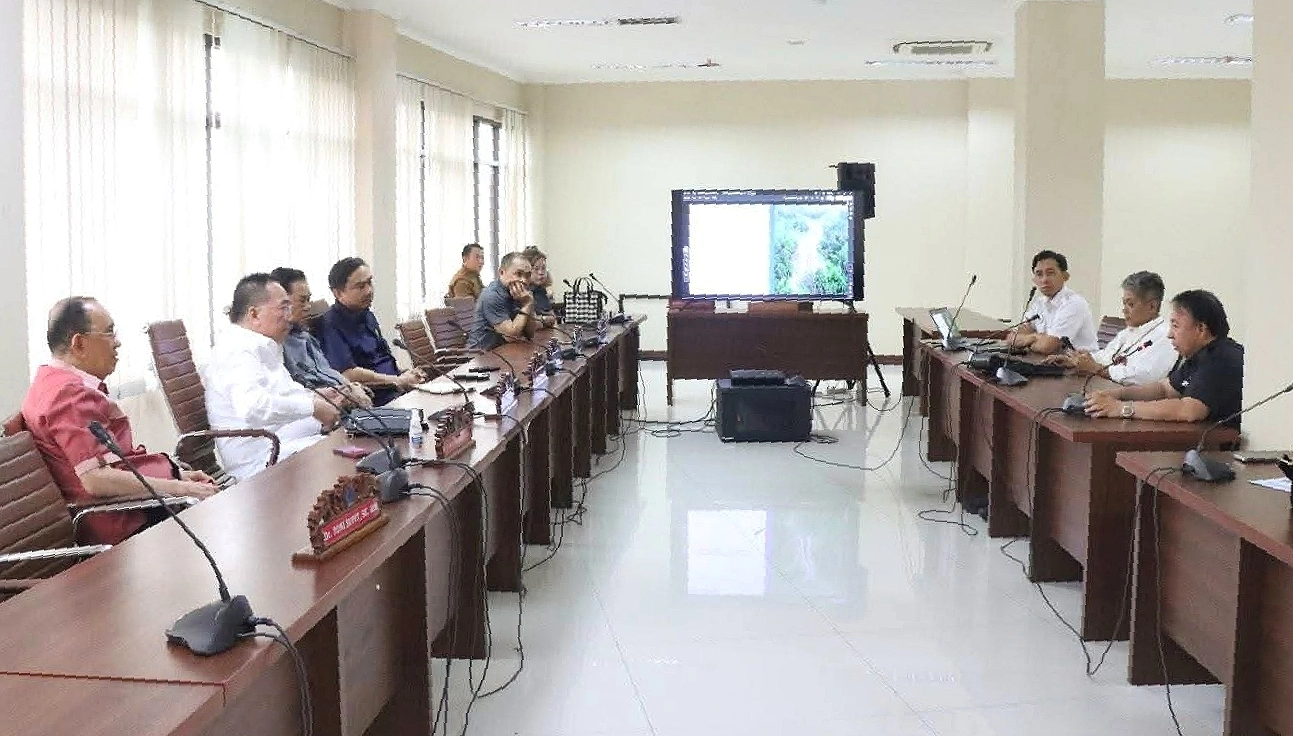 RDP Komisi III DPRD Sulut terkait proyek jalan Malendeng-Kuwil. (Foto: Istimewa)