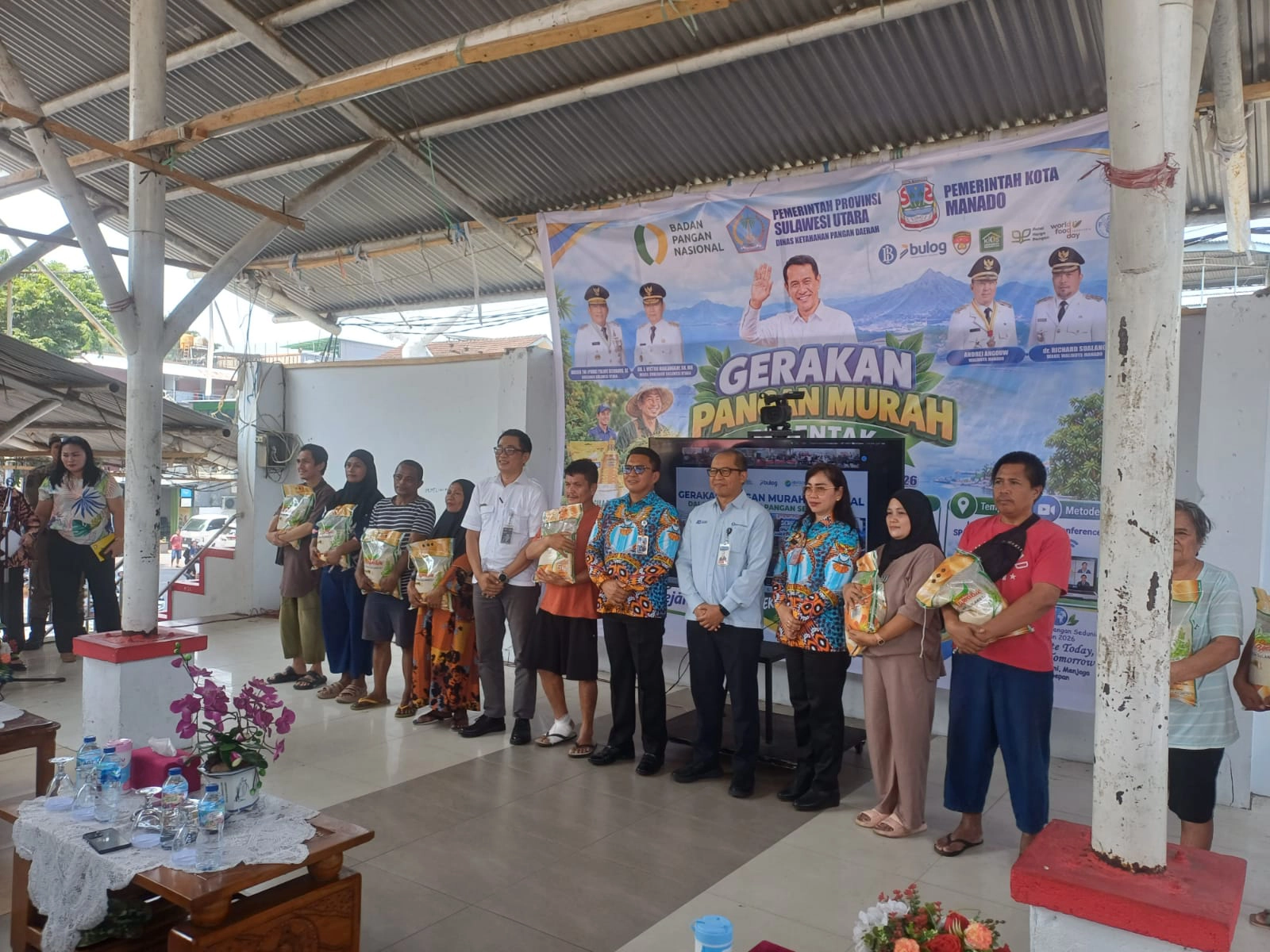 Gerakan Pangan Murah Pemprov Sulut di Tikala, Kota Manado. (Foto: Istimewa)