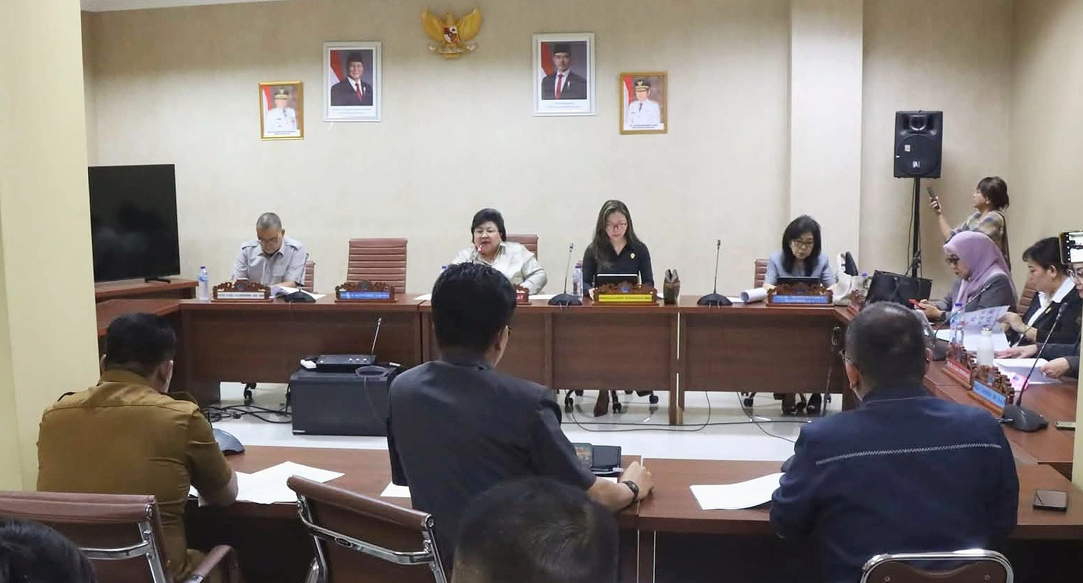 RDP Komisi IV bersama Dinas Pendidikan Daerah Sulawesi Utara di Ruang Rapat Komisi IV, Kantor DPRD Sulut, Kairagi, Senin (19/10/2026). (Foto: Istimewa)