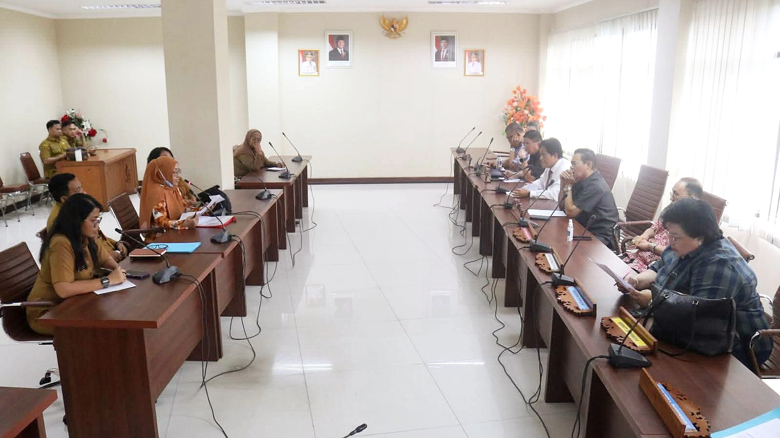 DPRD Sulut gelar RDP atas sengketa batas tanah dan kondisi fisik talud UPTD Museum Negeri Sulut di Kelurahan Lawangirung, Kecamatan Wenang, Kota Manado, Senin (5/10/2026). (Foto: Istimewa)