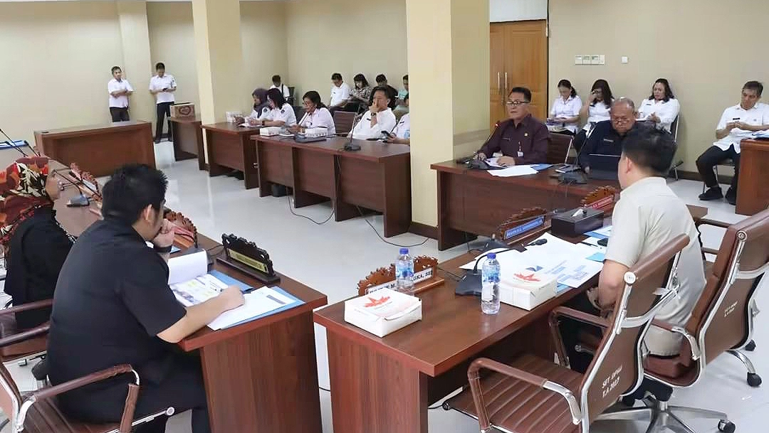 Komisi I DPRD Sulut menggelar Rapat Dengar Pendapat (RDP) dalam rangka Evaluasi Capaian Program dan Kegiatan Perangkat Daerah Triwulan III dan Triwulan IV Tahun Anggaran 2026. (Foto: Istimewa)